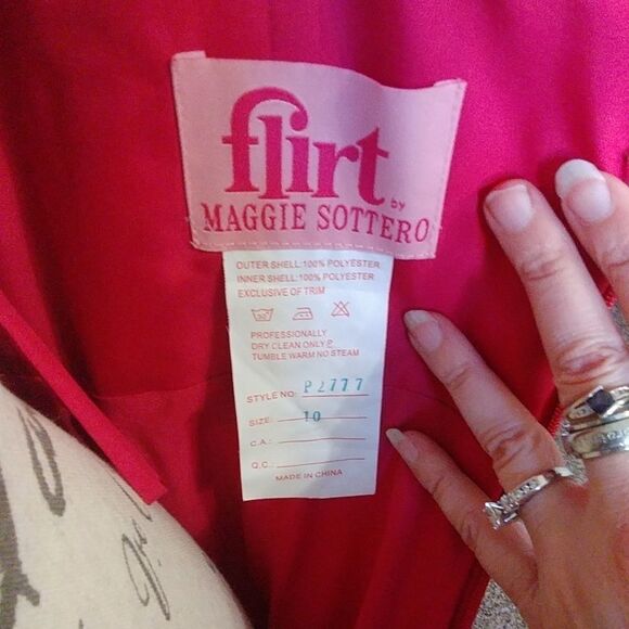 NWT Beaded Bust Red Satin Jeweled Flirt by Maggie Sottero Sheath Prom 10 - Picture 8 of 10